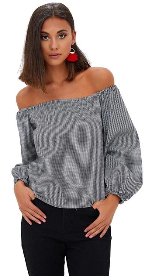 Krásný bardot oversized top